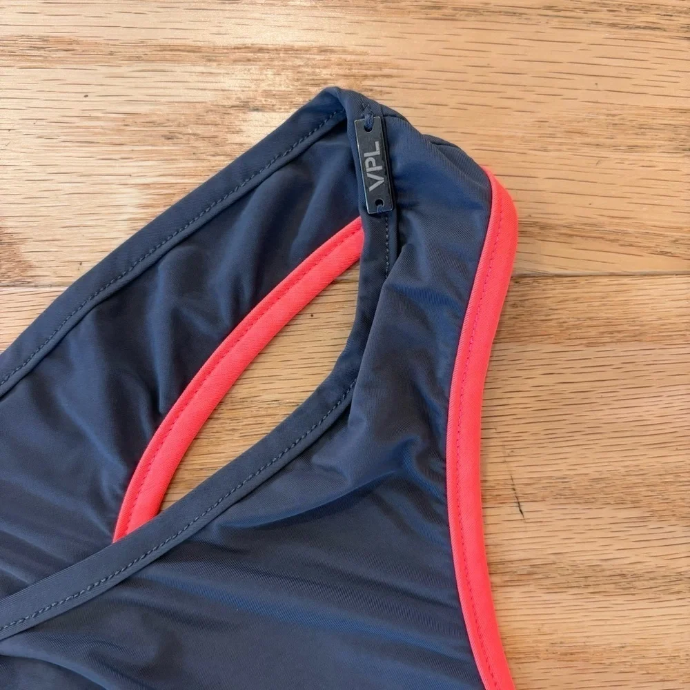 Stella McCartney Adidas Cycling Top - size M - Picture 2 of 4